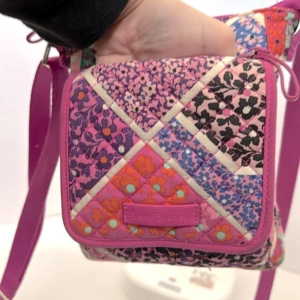 Vera Bradley Modern Medley Quilted Iconic Rfid mini Hipster Crossbody EUC